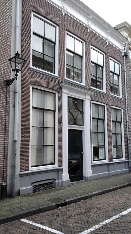 B&B Bij De Sassenpoort ซโวลเลอ ภายนอก รูปภาพ