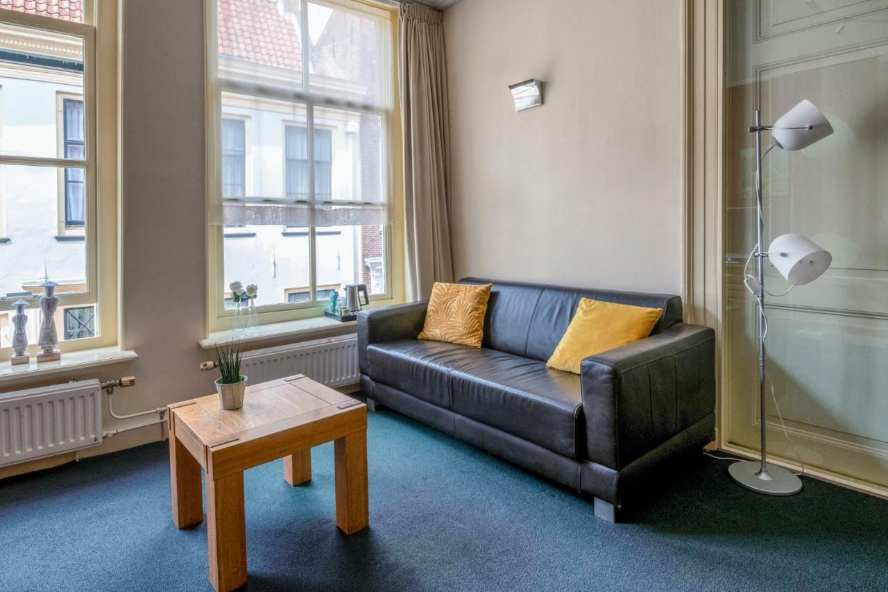 B&B Bij De Sassenpoort ซโวลเลอ ภายนอก รูปภาพ