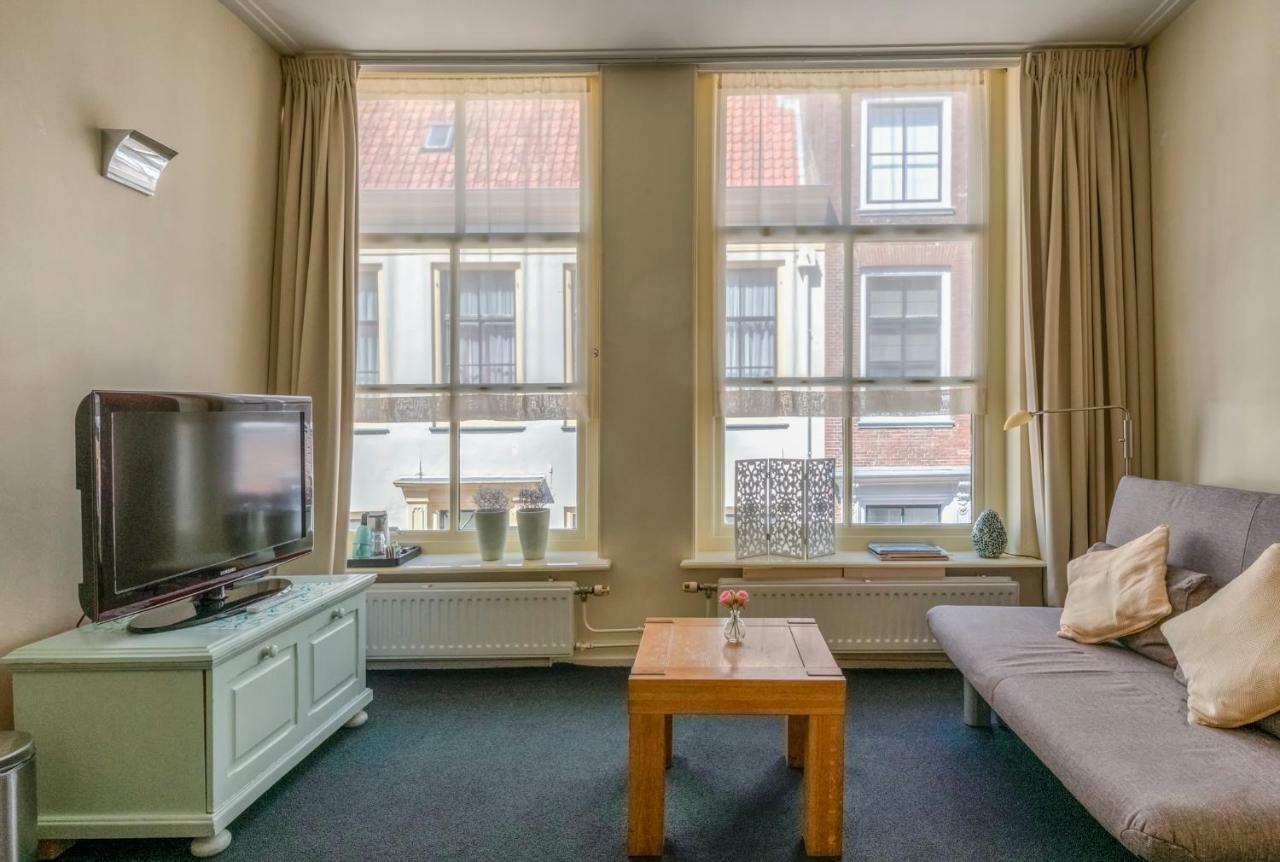 B&B Bij De Sassenpoort ซโวลเลอ ภายนอก รูปภาพ